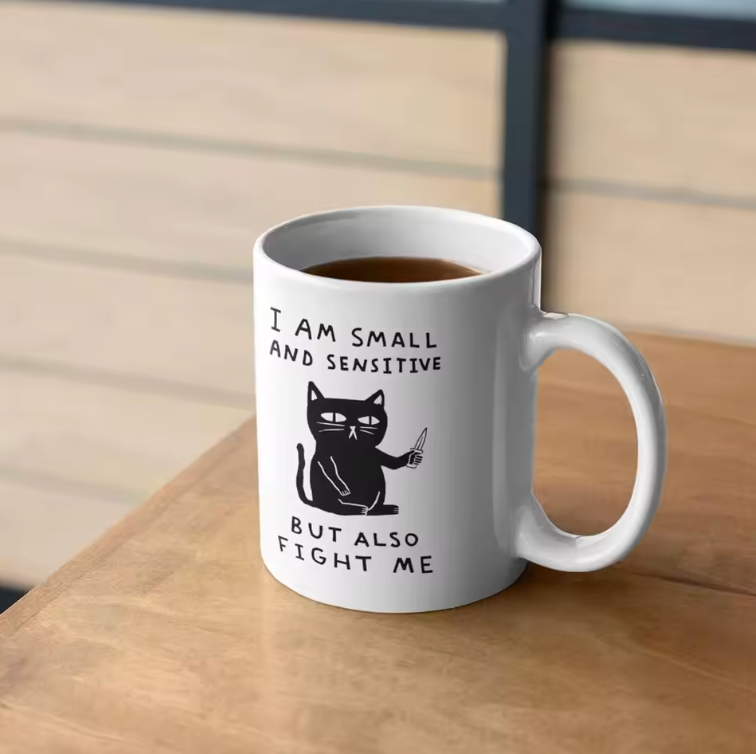 Spilla a forma di gatto con esilarante I'm Fine It's Just My Face Design smaltata come accessorio di moda regalo impazienza distintivo Spilla a forma di gatto con esilarante I'm Fine It's Just My Face Design smaltata come accessorio di moda regalo impazienza distintivo