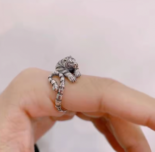 Translation missing: en.ADJUSTABLE TIGER RING