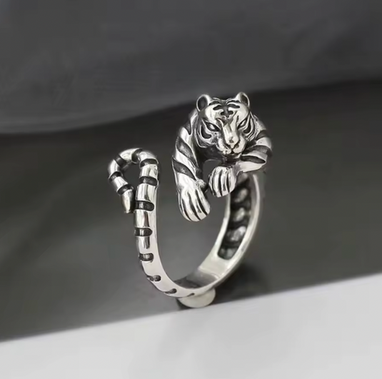 Translation missing: en.ADJUSTABLE TIGER RING
