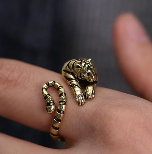 Translation missing: en.ADJUSTABLE TIGER RING