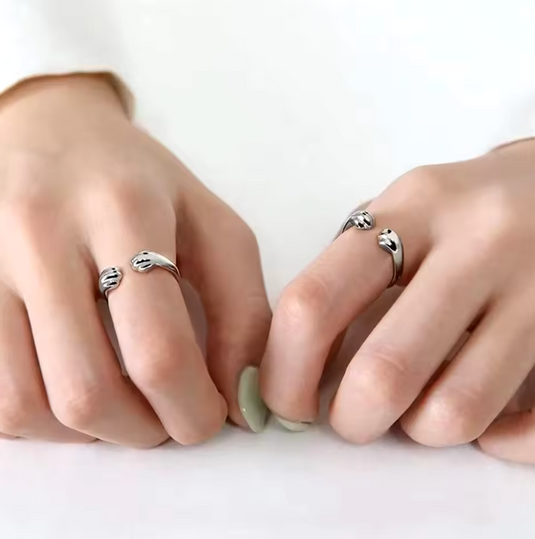 Translation missing: en.ADJUSTABLE CUTE CAT PAWS RING
