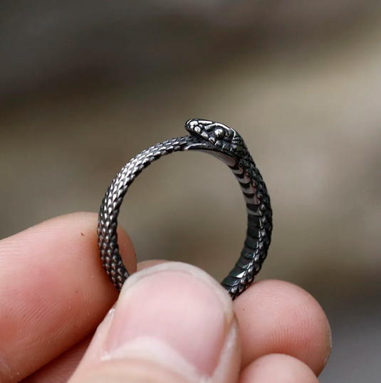 Translation missing: en.Snake Silver Ring