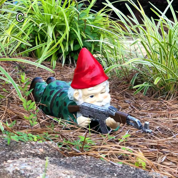 FUNNY GARDEN GNOME STATUE