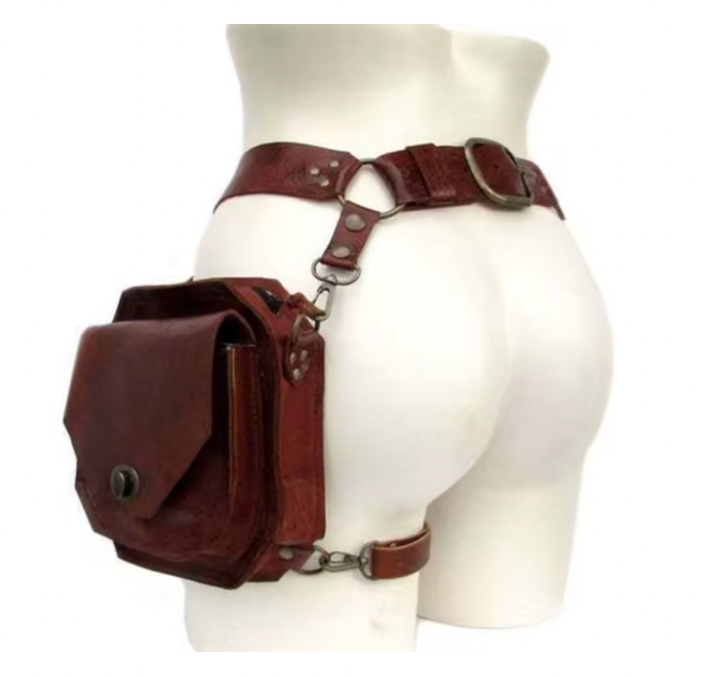 MEDIEVAL STYLE LEATHER BELT POUCH BAG