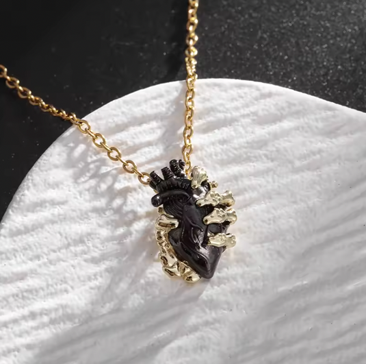 Translation missing: en.SKULL BLACK HEART GOTH NECKLACE