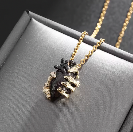 Translation missing: en.SKULL BLACK HEART GOTH NECKLACE