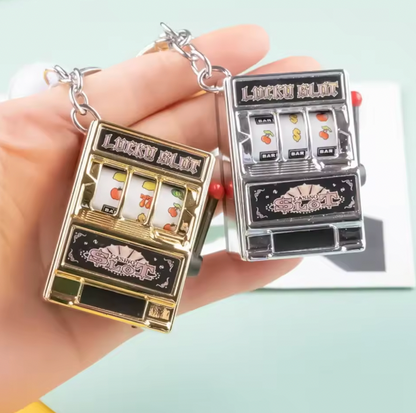 SLOTS MACHINE KEYCHAIN