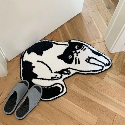 Black and white cat MAT