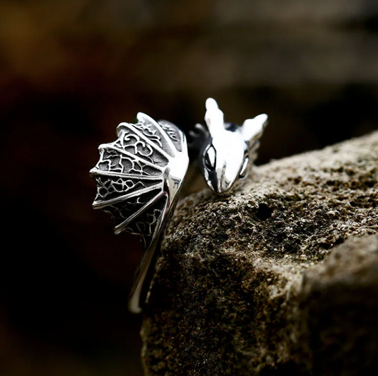 Translation missing: en.Fantasy Dragon Ring Available in Silver and Gold