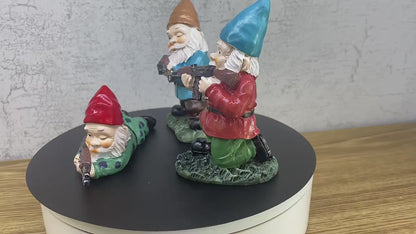 FUNNY GARDEN GNOME STATUE